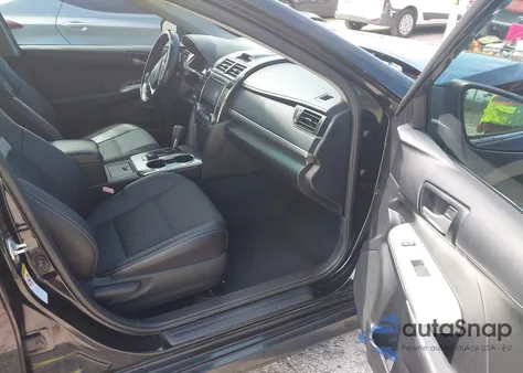 2013 Toyota Camry Se z USA, uszkodzony, nr VIN 4T1BF1FK2DU281430